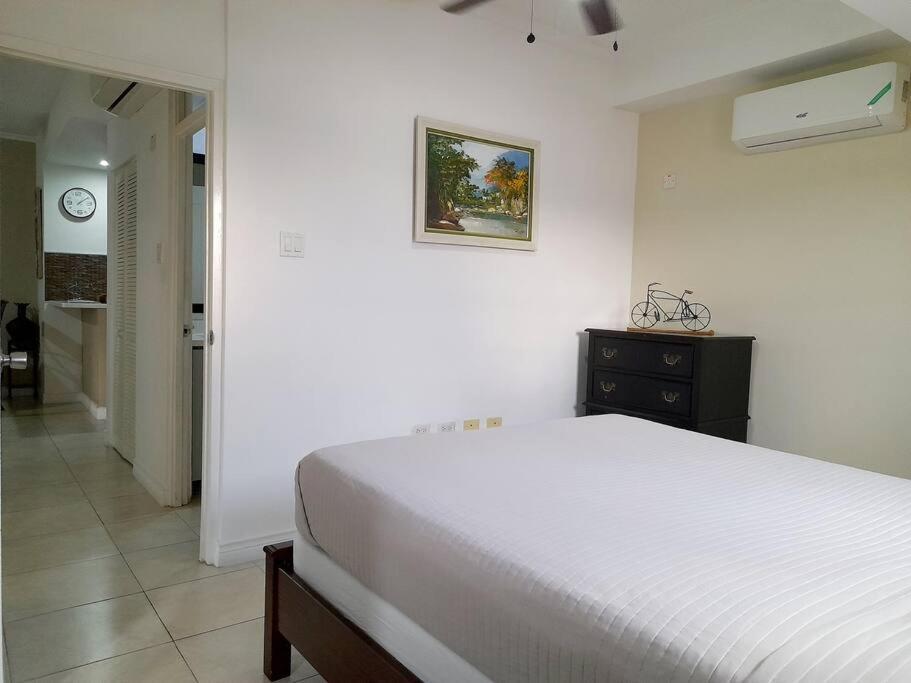 Choose To Be Happy At Brompton Estates - One And Two Bedroom With Pool Kingston Bagian luar foto