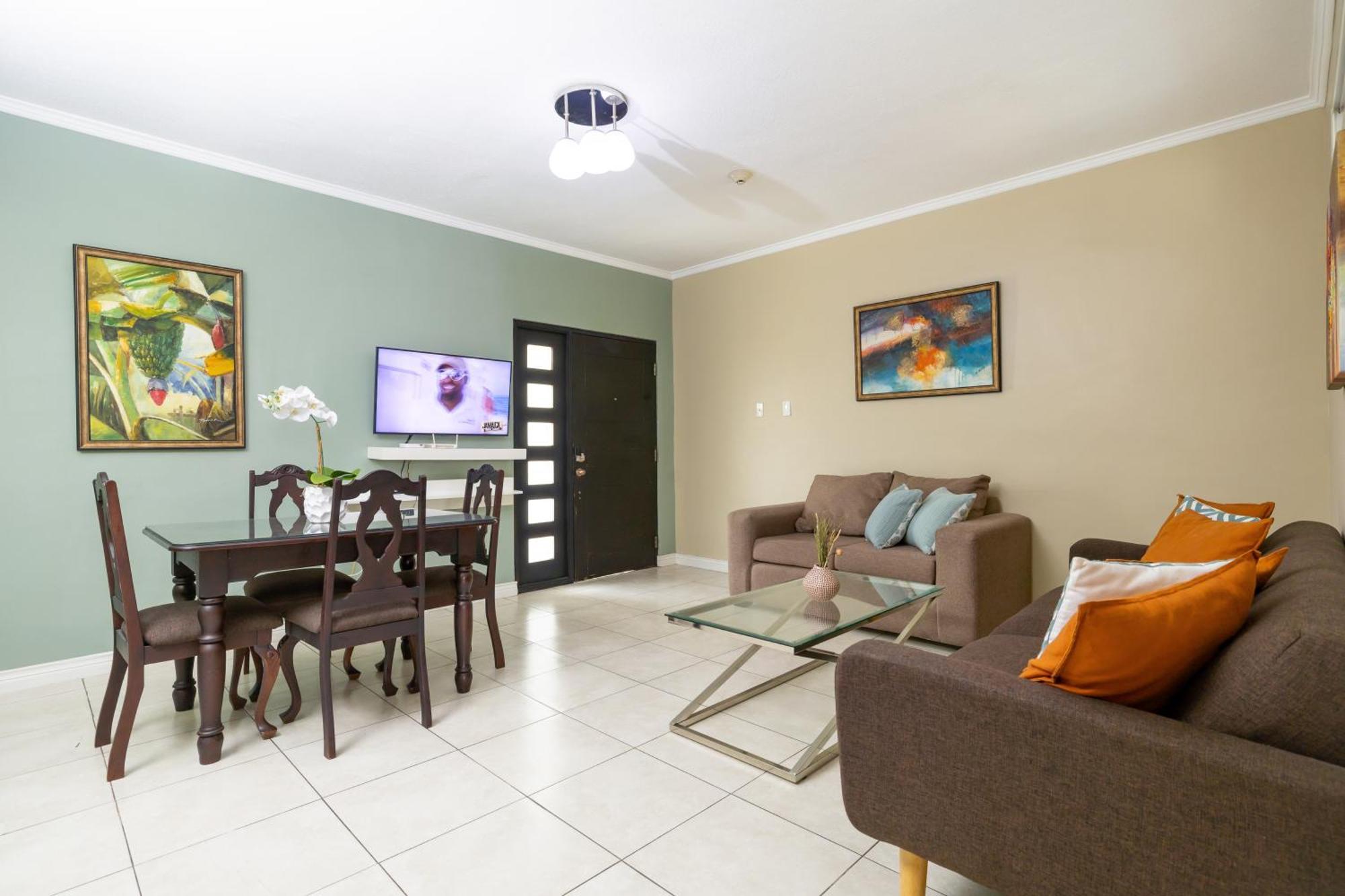Choose To Be Happy At Brompton Estates - One And Two Bedroom With Pool Kingston Bagian luar foto